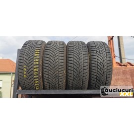 GoodYear UltraGrip Performance  235/60/16 iarna